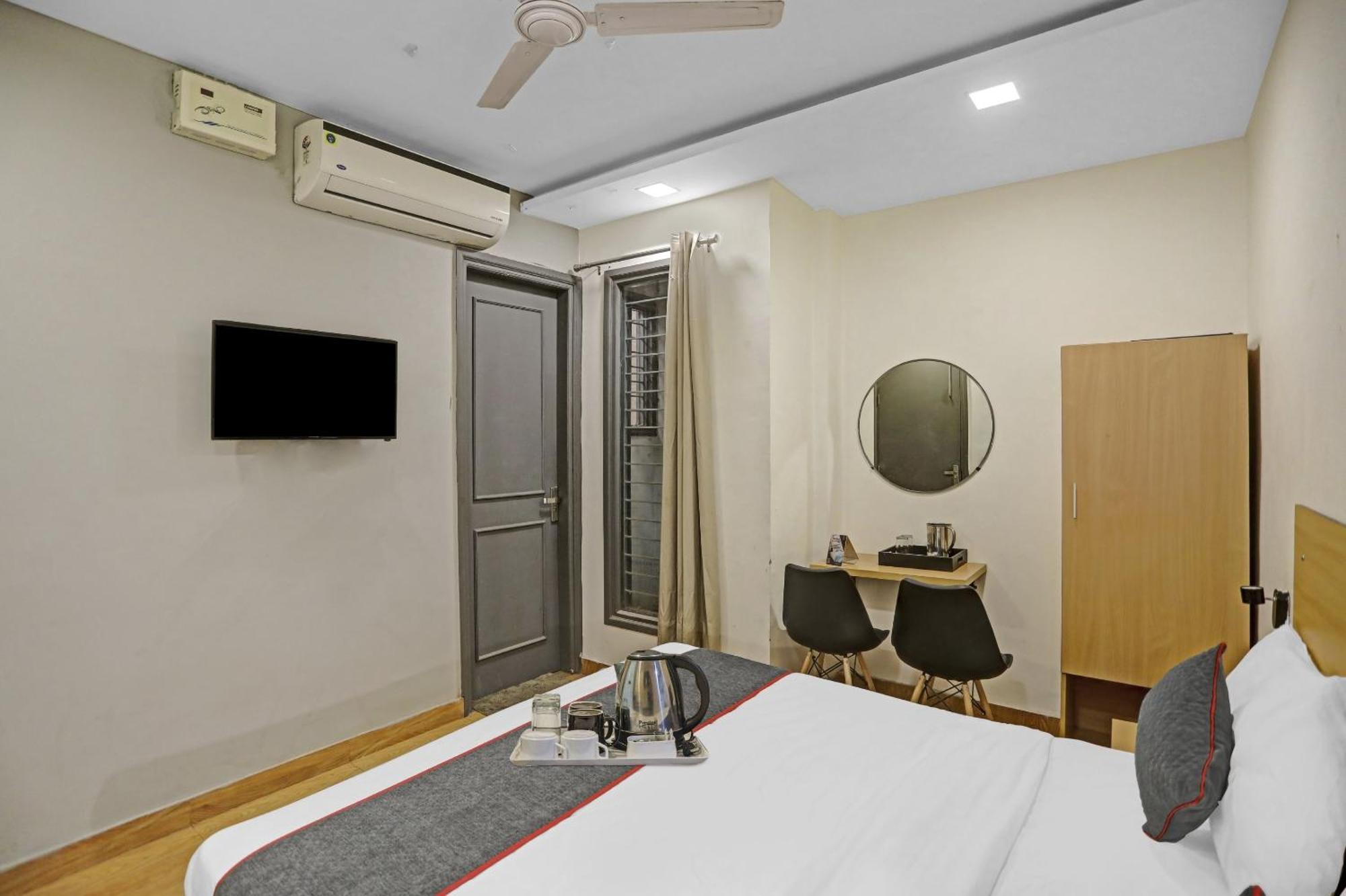 Super Townhouse Mannat Rohini 16 Hotell Delhi  Eksteriør bilde